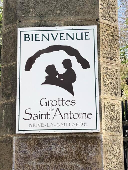 Logement A Brive Avec Terrasse Et Climatisation - Pres De La Gare Et Du Centre-Ville - Wifi Et Stationnement Gratuit Esterno foto